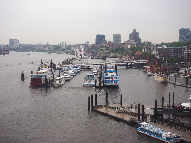 Almanya gezilecek yerler Hamburg Limanı