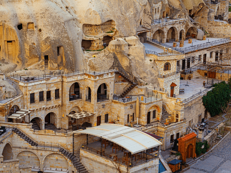 Kapadokya’da Mağara Otellerde Lüks Deneyim